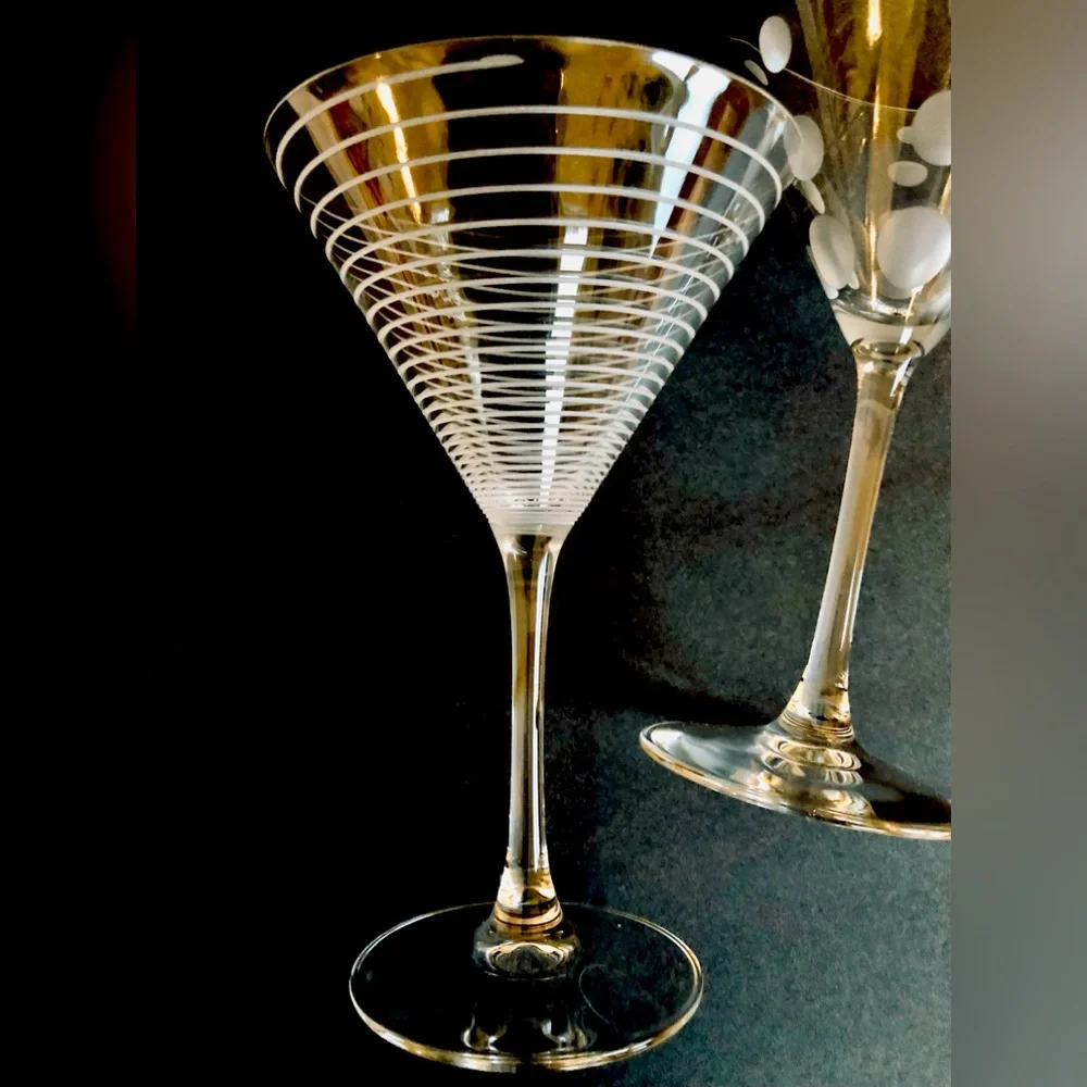 Cocktail glasses etched lead free crystal set of four Williams Sonoma